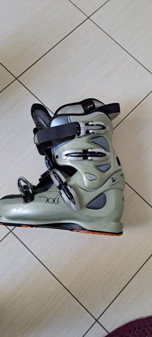 Buty narciarskie damskie