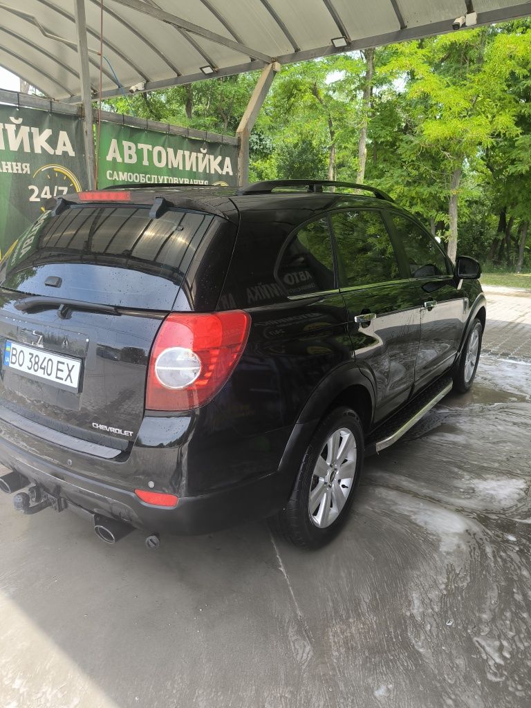 Автомобіль Chevrolet captiva
