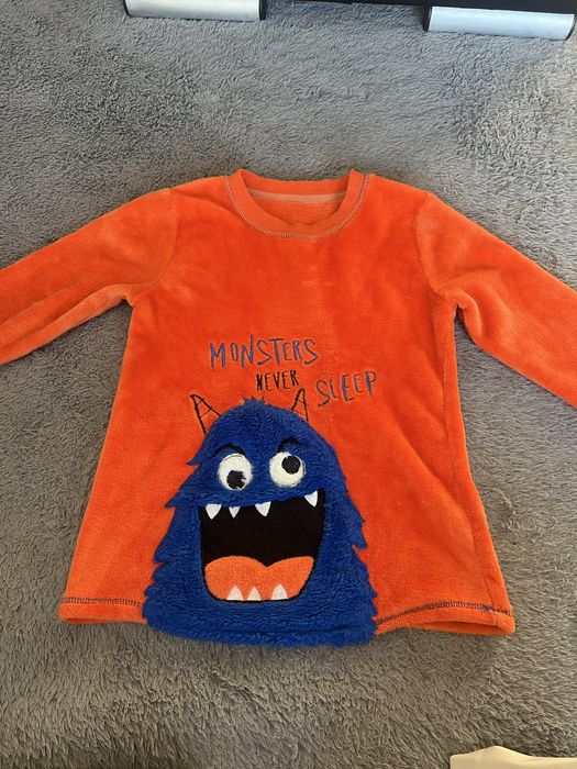 Bluzka r. 134 monster pomarańczowa
