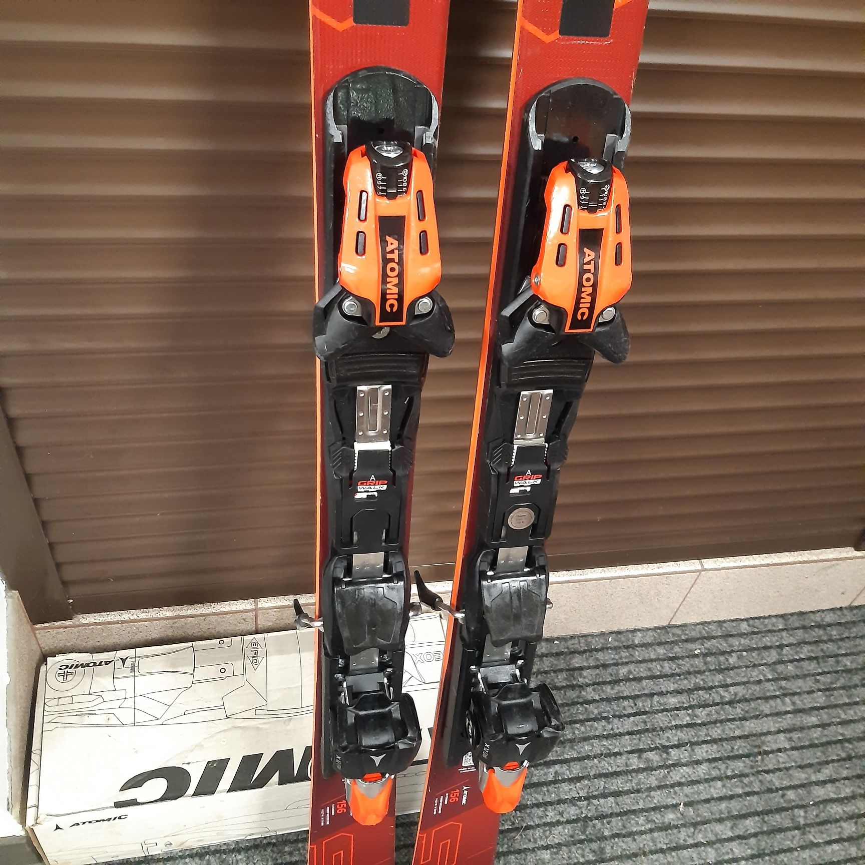 narty Atomic redster S8 156cm,Revoshock