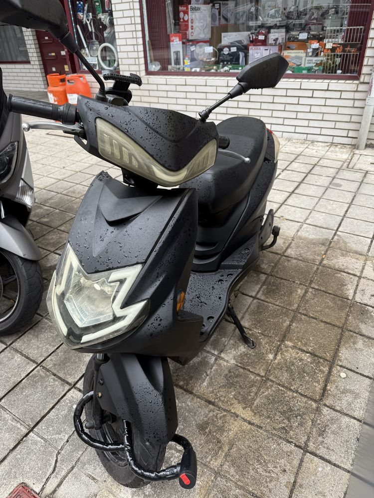 Moto eletrica scooter
