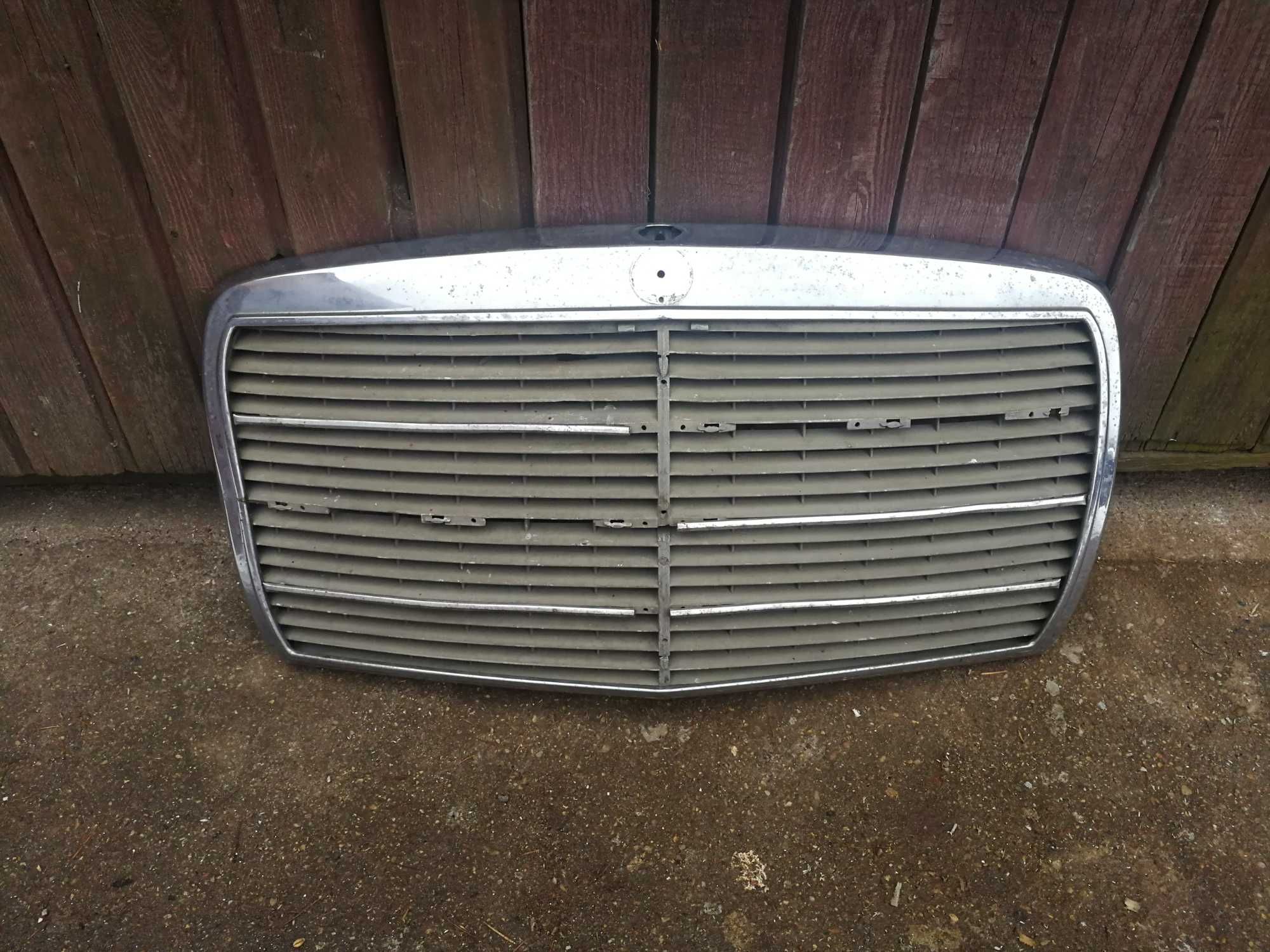 Atrapa Grill Kratka Mercedes-Benz Beczka W123