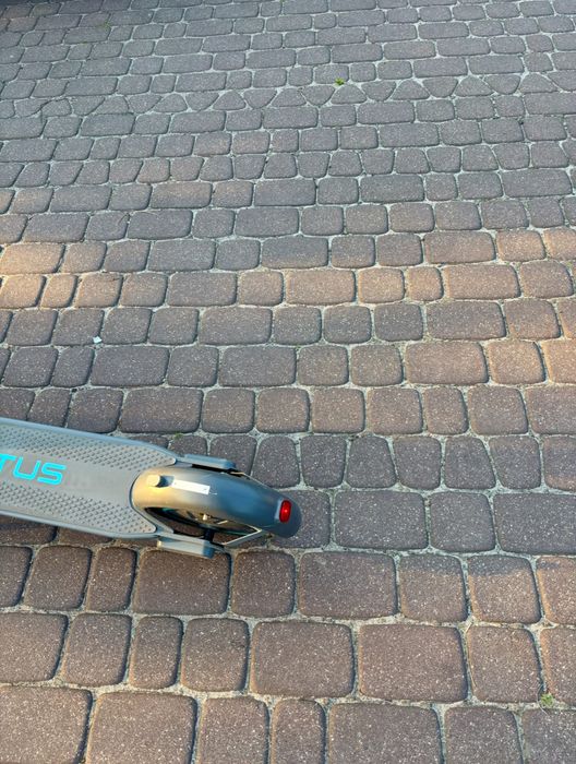 Hulajnoga elektryczna Motus scooty 10 350 W