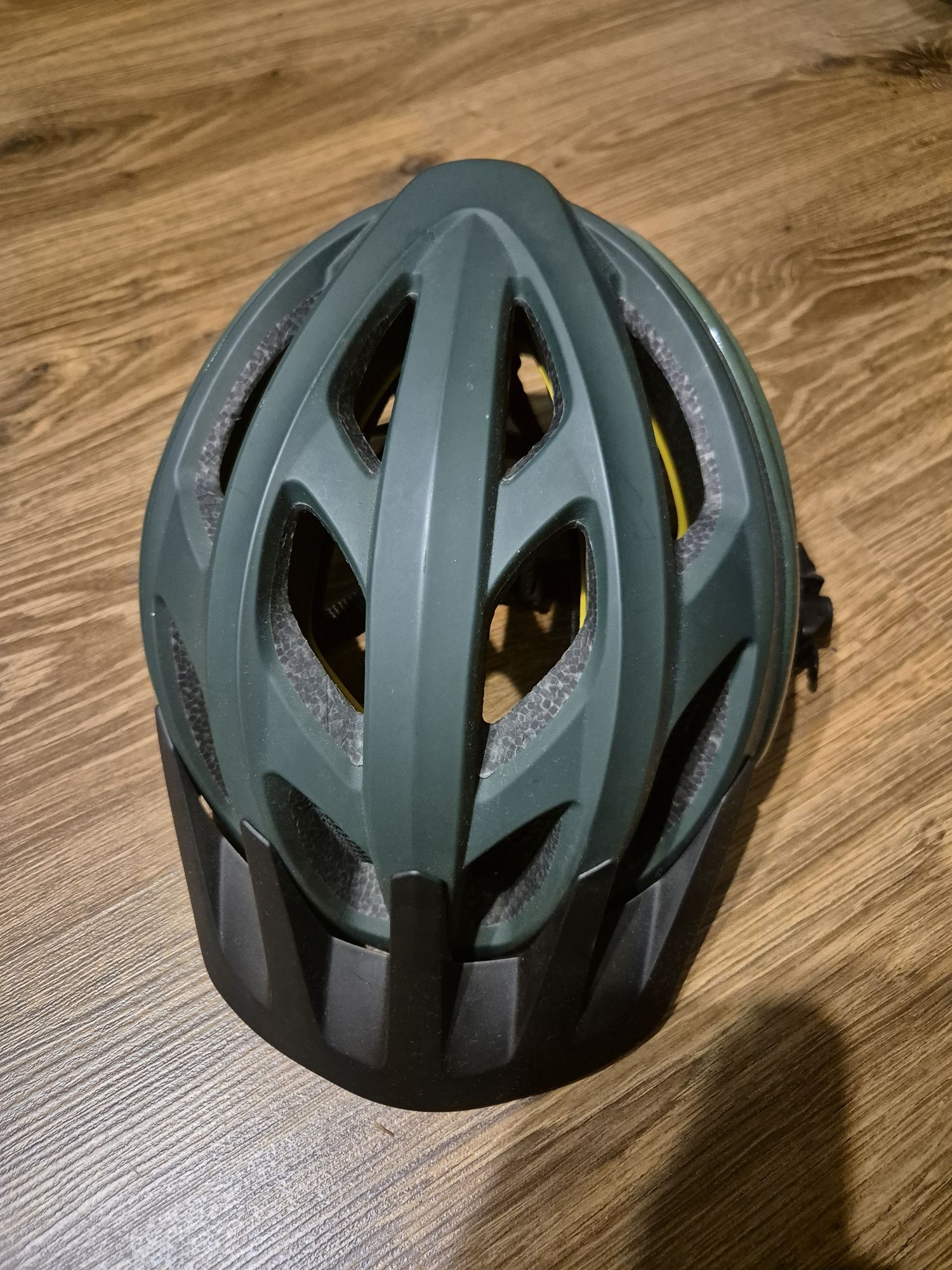 Kask rowerowy uvex mips