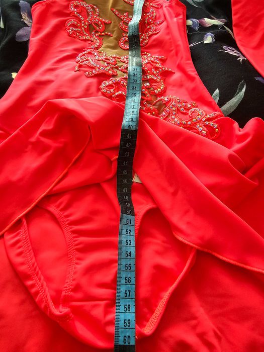 Sukienka 146 sm Figurowa jazda na rolkach / łyżwach