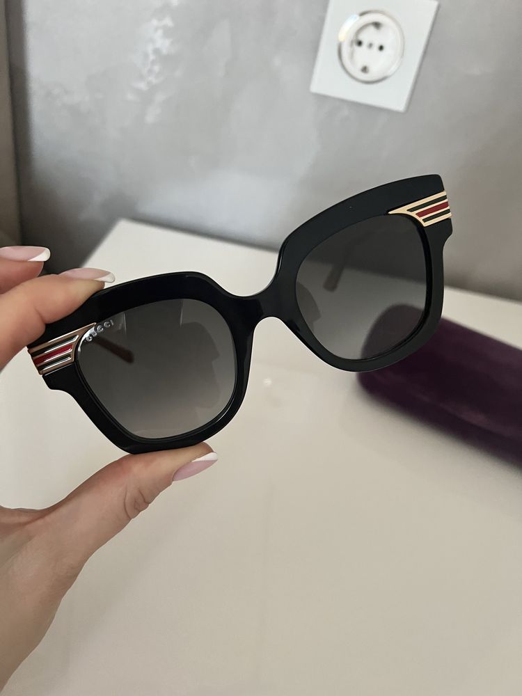Очки солнцезащитные Gucci