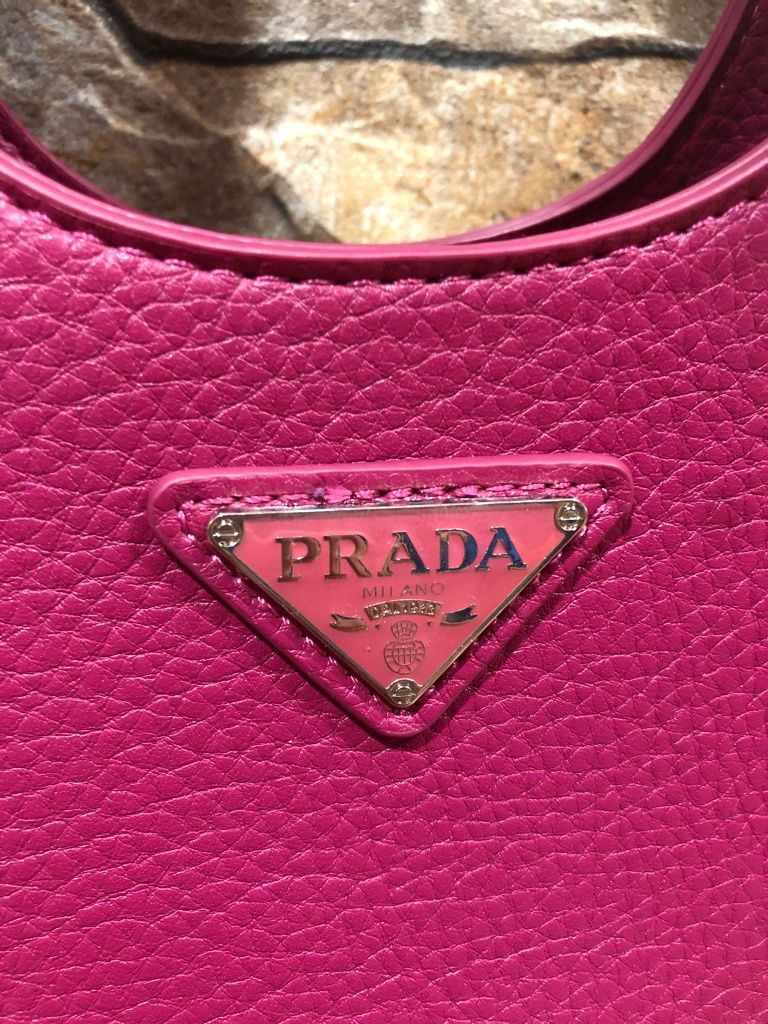 Mala da prada nova