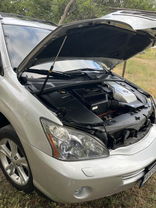 Продам Lexus RX400 h