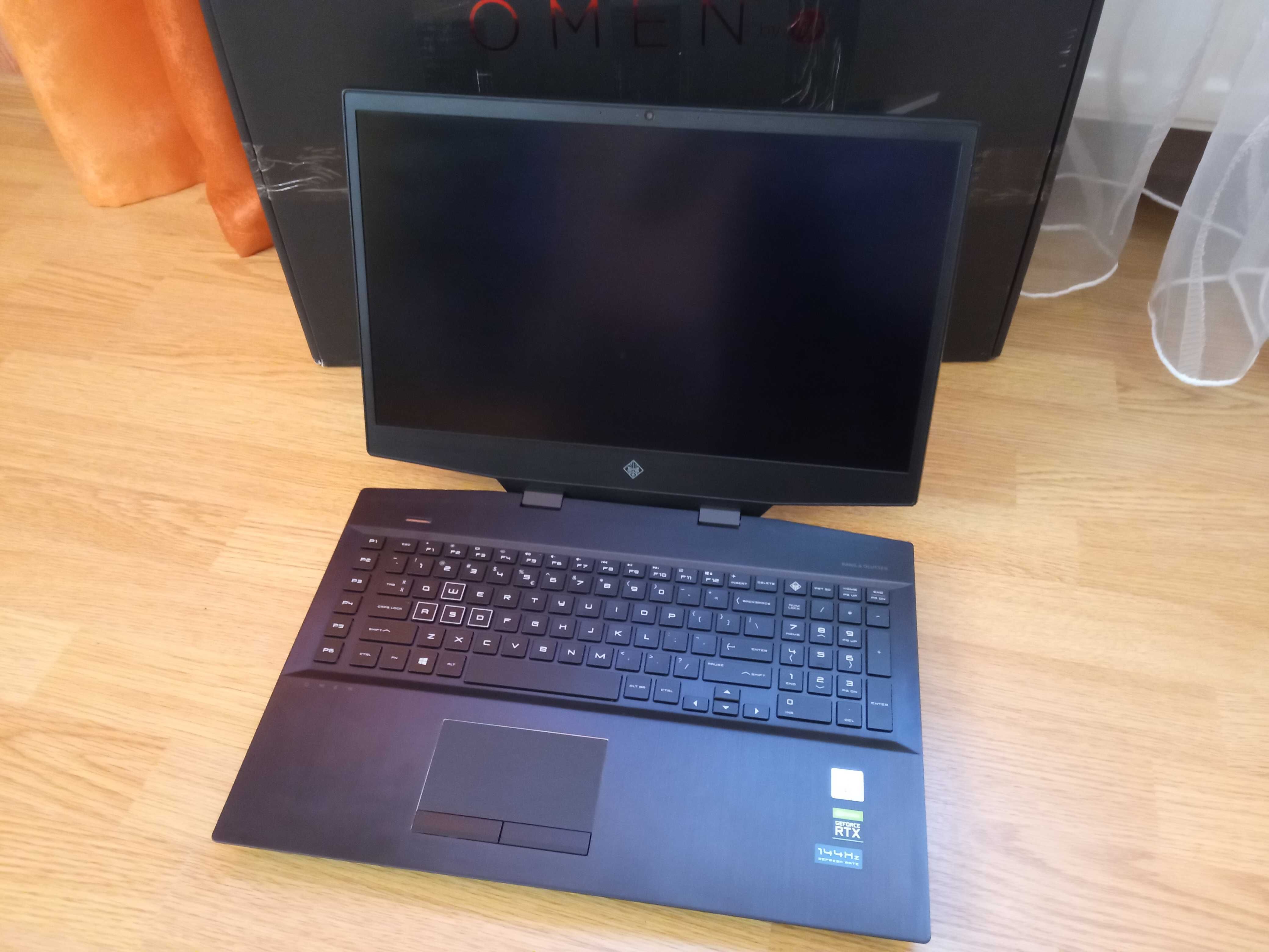 HP Omen 17/i5-10300H/16GB/512GB+1TB HDD/RTX2060 6GB/17.3” 144Hz