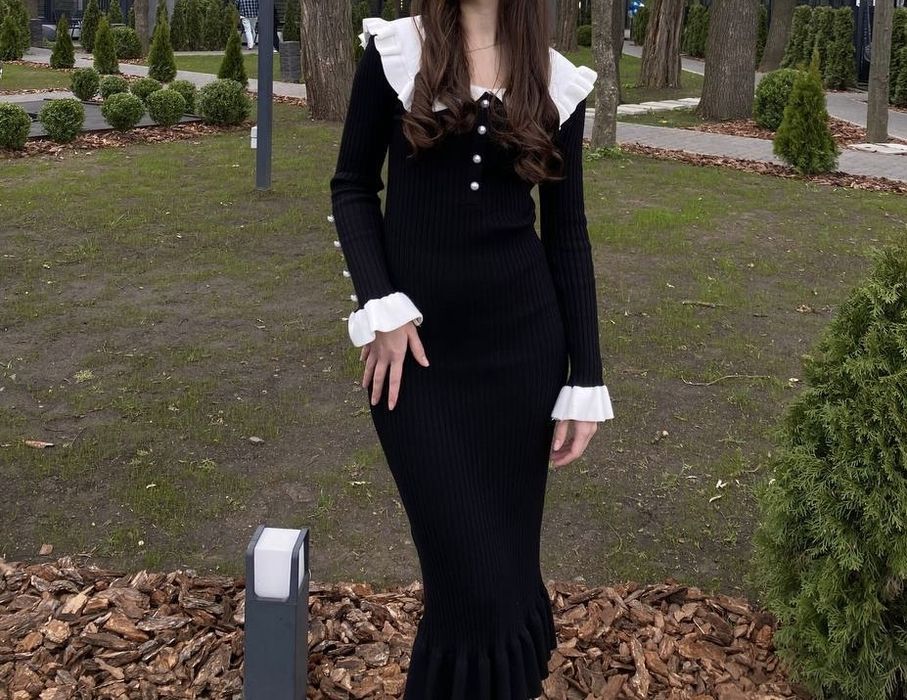 Плаття елегантне