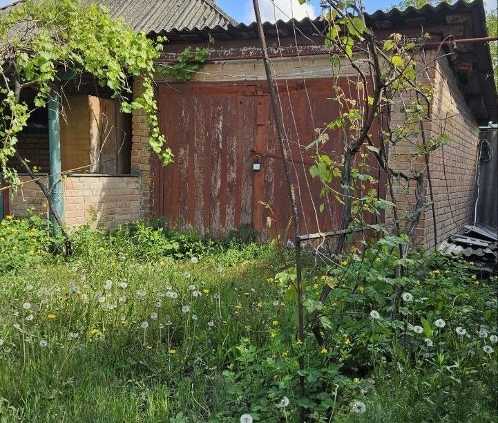 Продаж будинку та земельноі ділянку біля річки