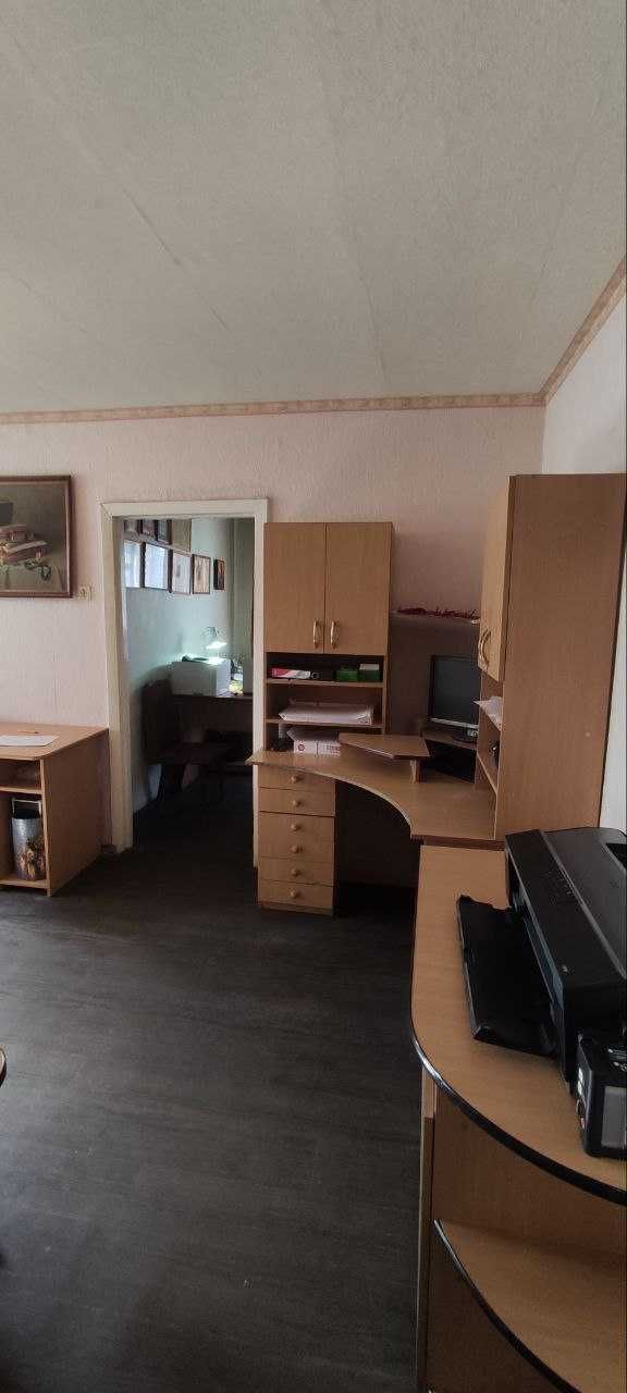 Продам 4-кімнатну квартиру