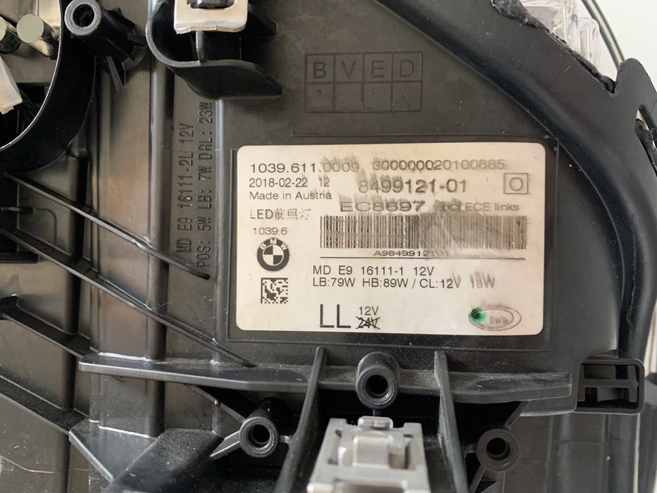 Farol BMW esquerdo Adaptive LED Série 5