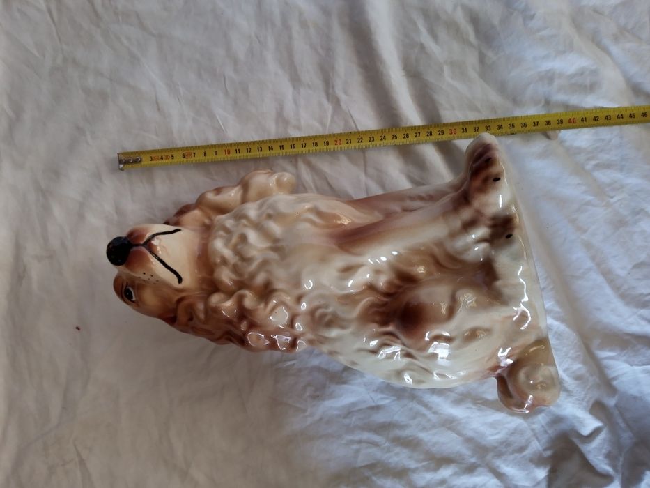 Stara figurka porcelanowa pies