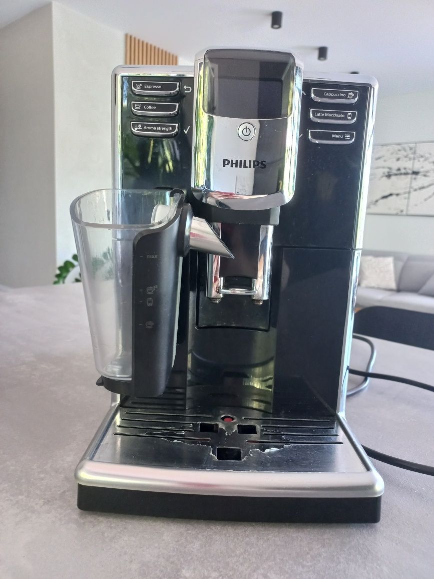 Ekspres automatyczny Philips lattego 5000