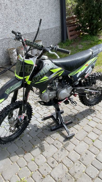 Stomp 140 z3 (MRF,KAYO)