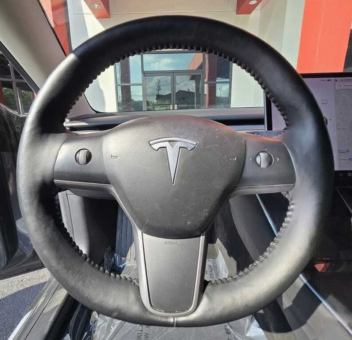 Tesla Model 3 Long Range      2019