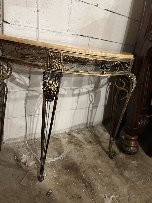 Консоль з дзеркалом. Мармур