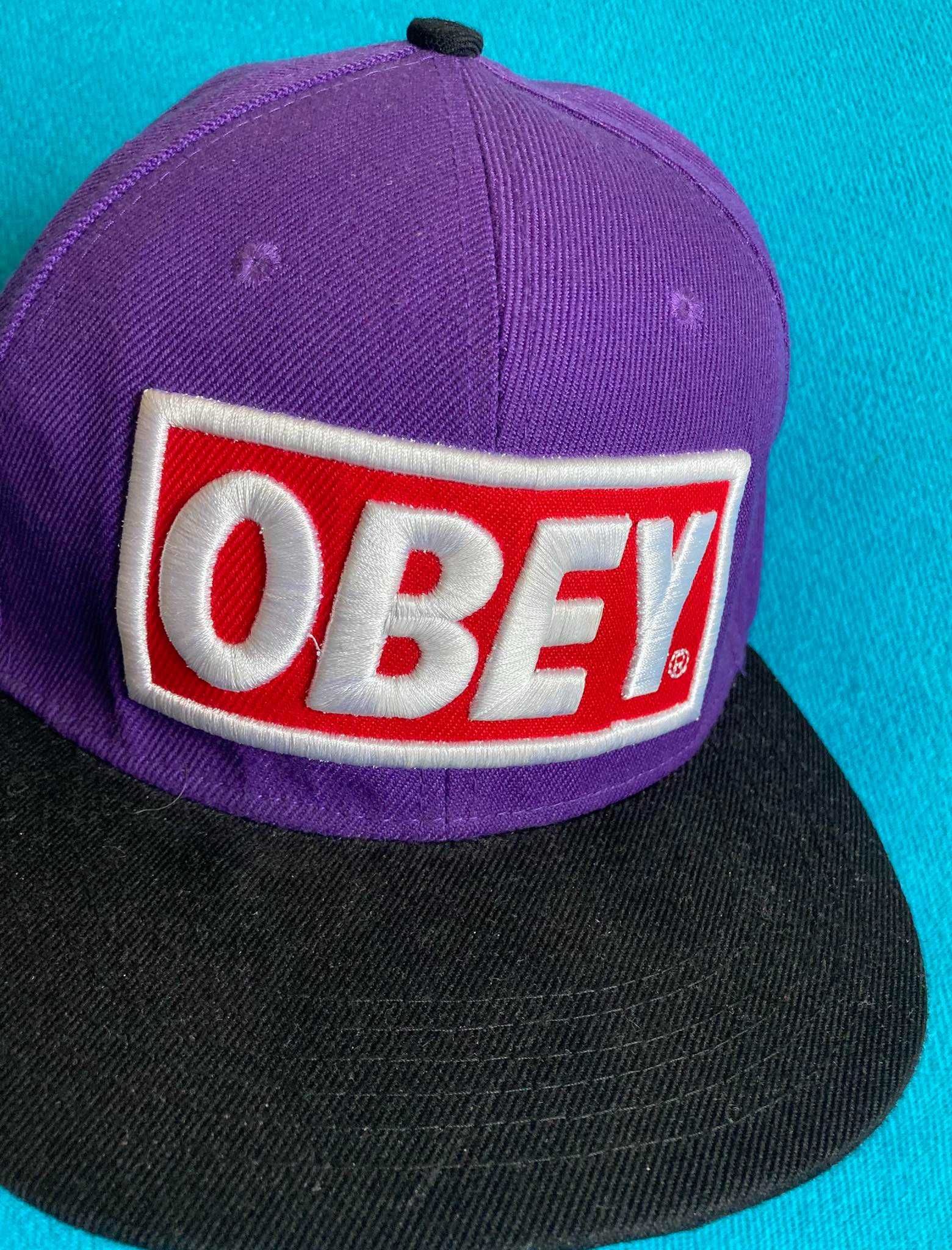 Czapka z daszkiem Obey roz. uniwersalny