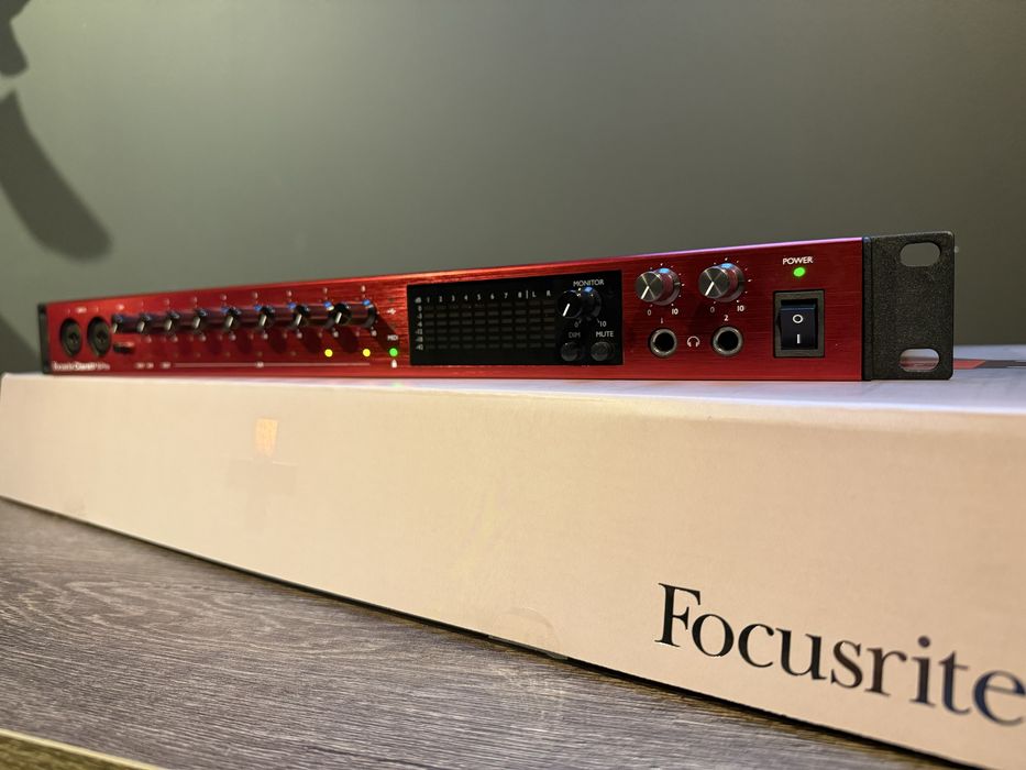 Focusrite Clarett+ 8Pre 2 lata gwarancji