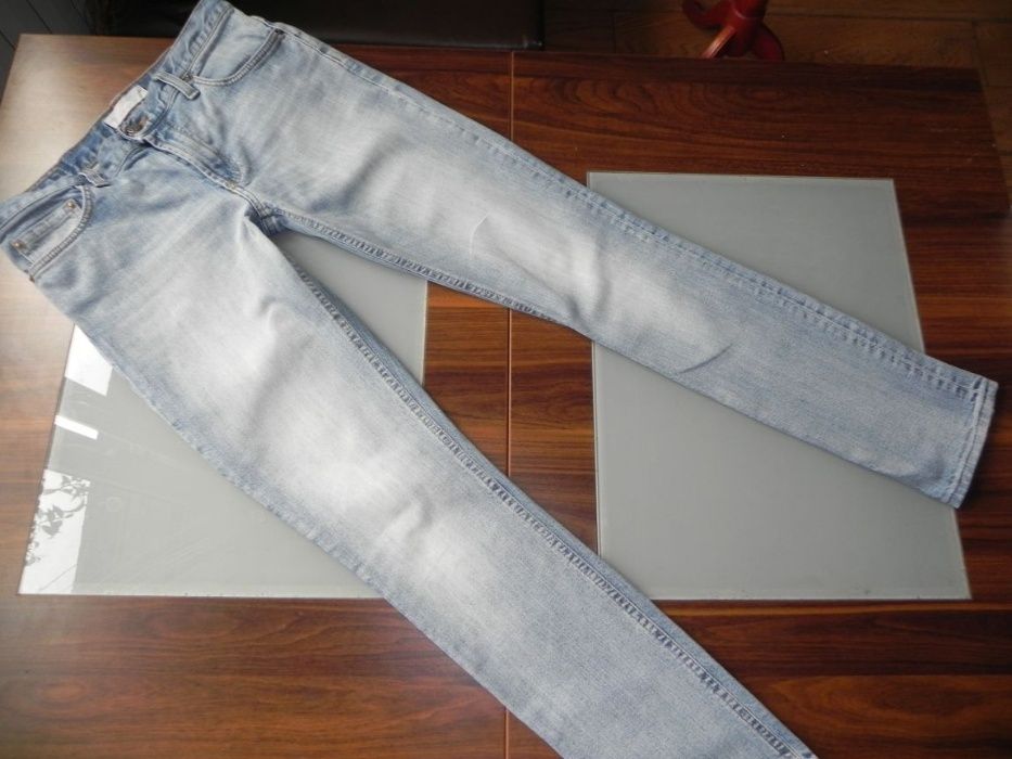 ODD MOLLY śliczne jeansy 34