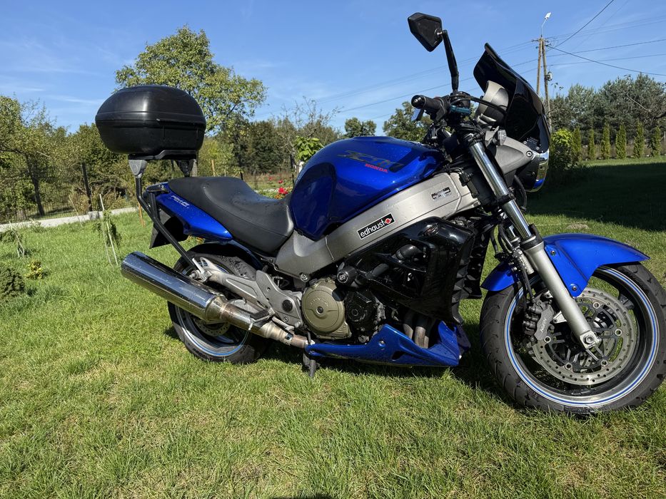 Sprzedam motocykl Honda x 11