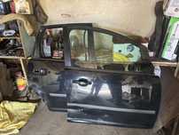 Скло переднє праве  Ford c-max 2003 (1 покоління)