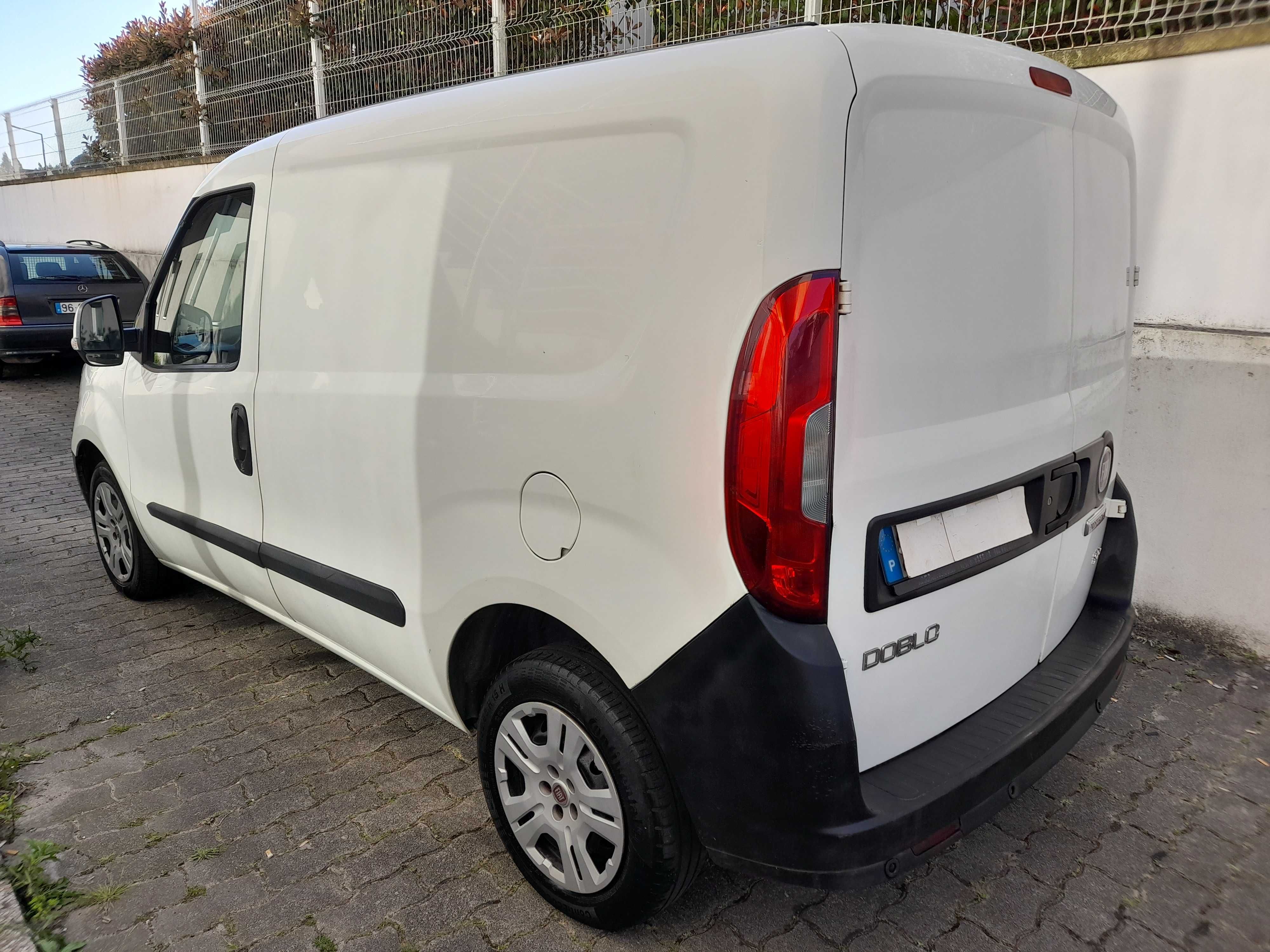 Fiat Doblo 1.3 M-Jet 95cv 3lugares Longa Nacional