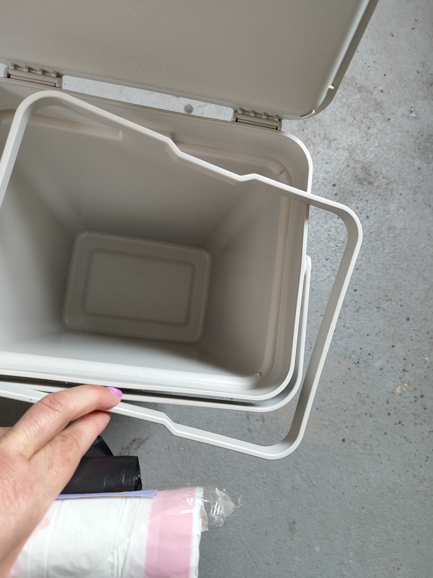 Caixote do lixo 10l Ikea - como novo