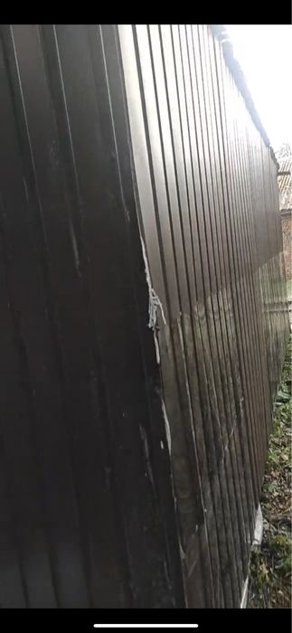 Бытовка - склад  6м на 3м ( высота 2.8) ( можно под гараж )