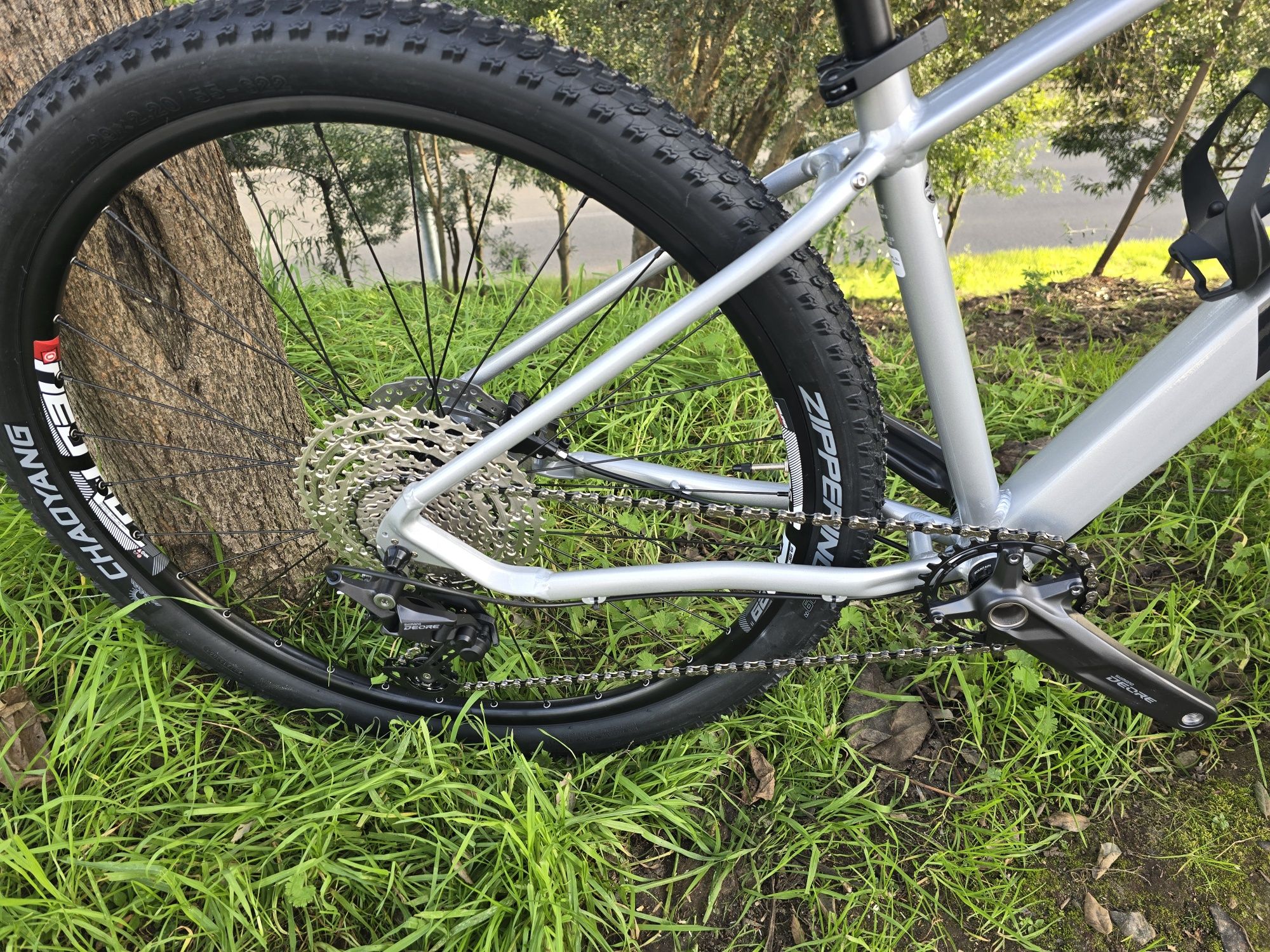 Btt 29 s nova 11x1v com suspensao a ar