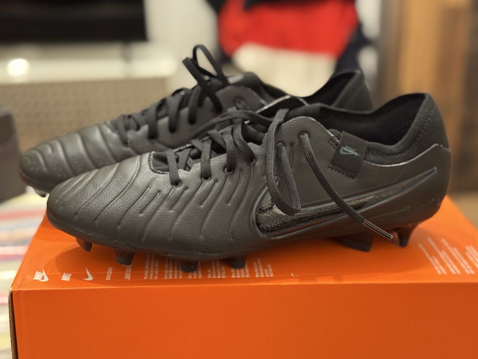 Chuteiras Nike Legend 10 PRO FG tam.43