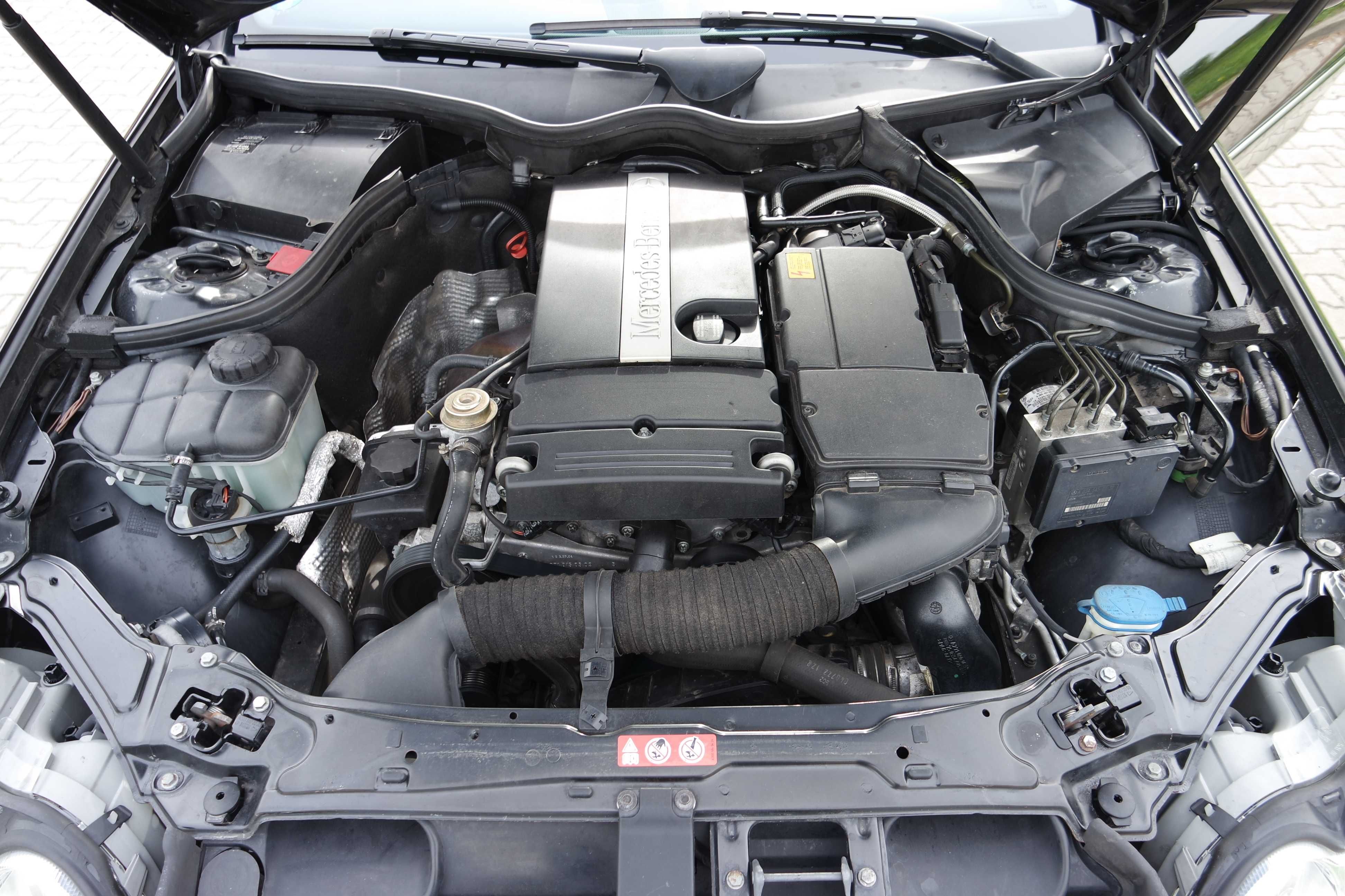 Mercedes CLK tylko 106 tys km  oryginalny lakier jak nowy