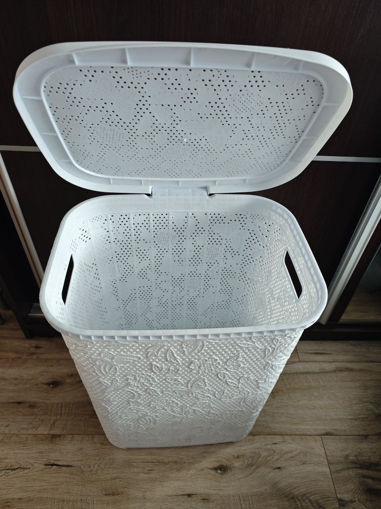 Kosz na pranie duży plastikowy