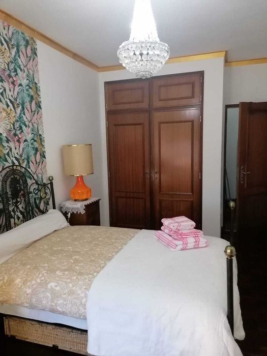 Aluguer Quarto, Massamá Próximo Estação, 1 Senhora, Despesas Incluídas