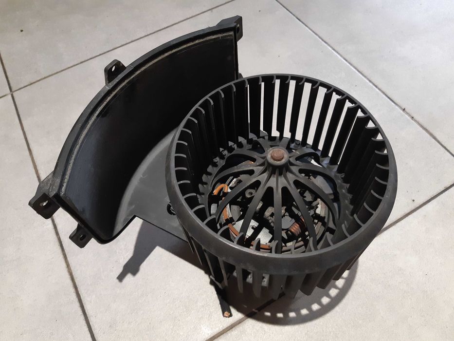 Моторчик печки т5 Моторчик вентилятор пічки Volkswagen T5 2003-2015