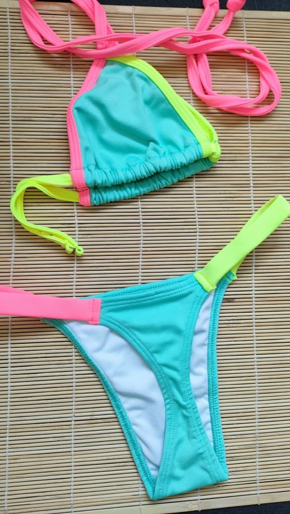 Bikini Brasileiro Fio Dental