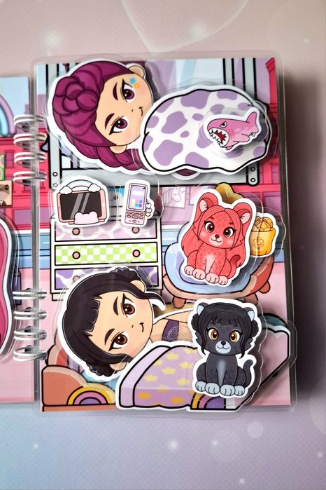 Альбом на липучках “K-Pop Demon Hunters”