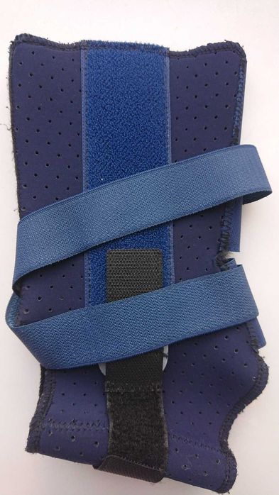 Бандаж для голеностопа (фиксатор лодыжки) Amrein ankle fix для левой