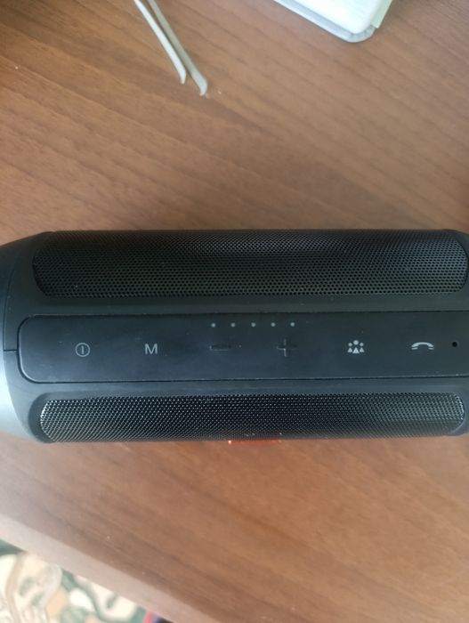 Портативна Bluetooth колонка JBL