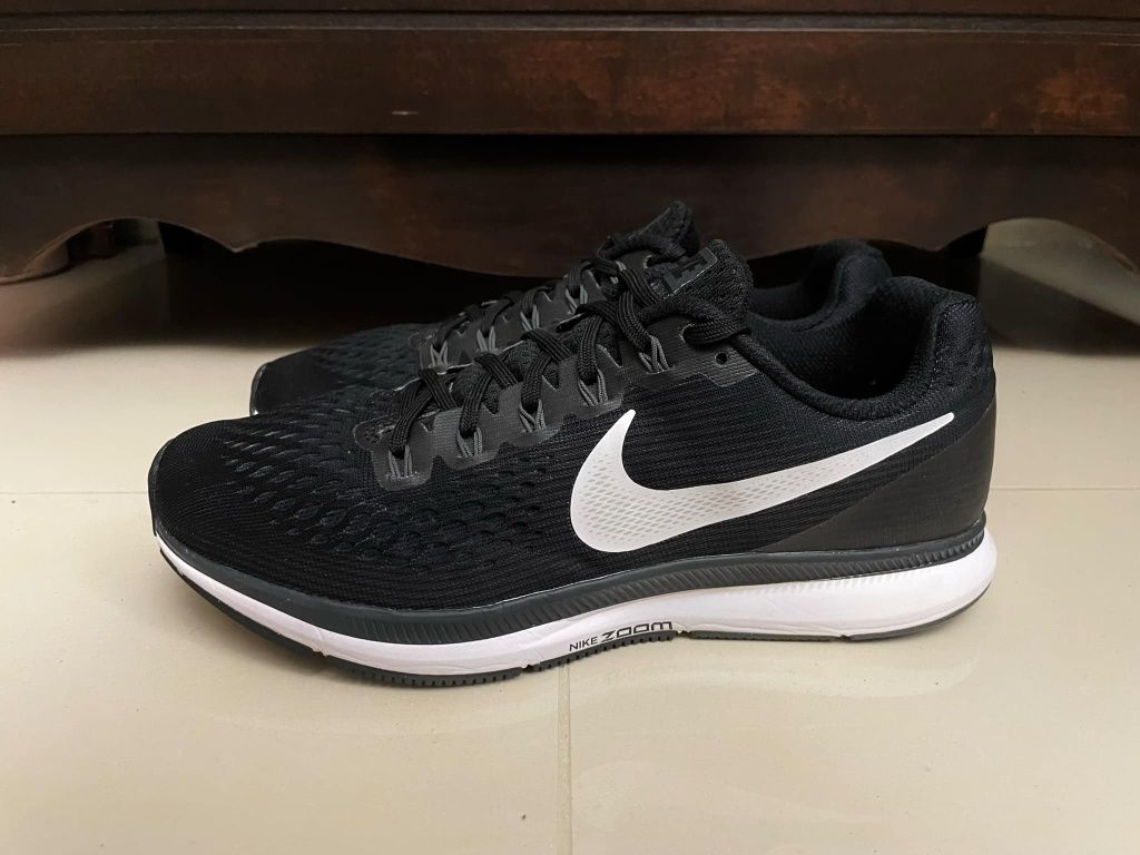 Nike Air Zoom Pegasus 34 buty do biegania uniseks 40 

Rozmiar 40
Wkła