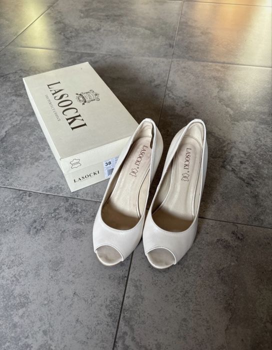 Szpilki skorzane Lasocki rozm.38