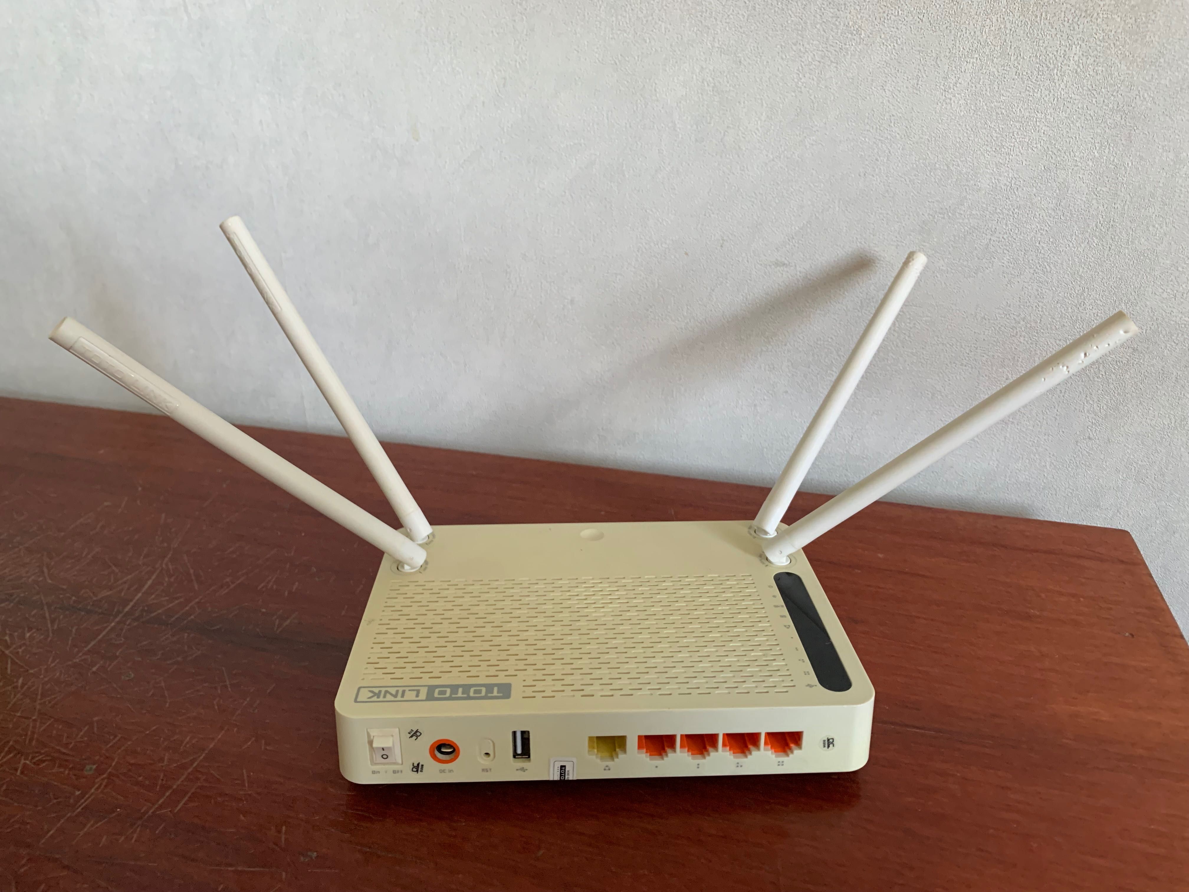 WI FI маршрутизатор TOTOLINK A3002RU