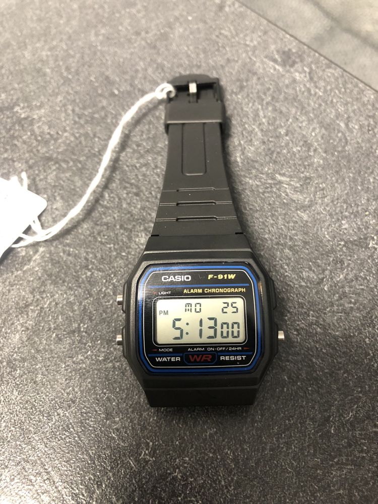 Годинник Casio