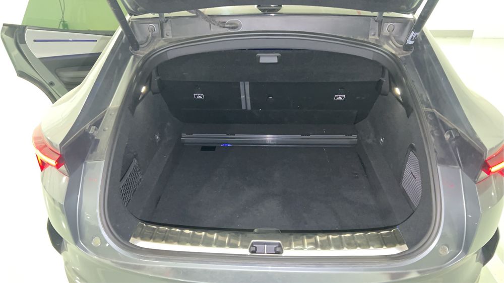 POLESTAR 4  електромобіль