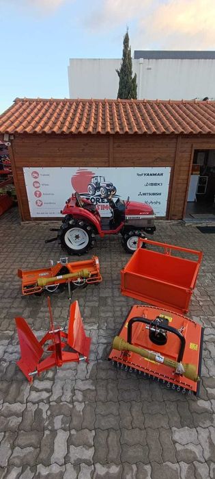 Campanha de Natal: Trator Yanmar YM 2000 + 4 alfaias POUPE 1250€