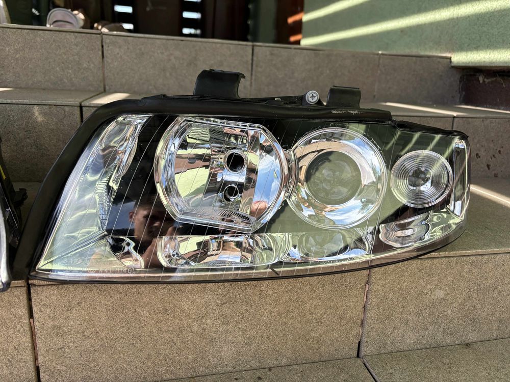 Reflektory przednie xenon audi a4 b6