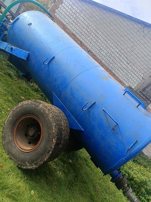 Beczka asenizacyjna 8000l