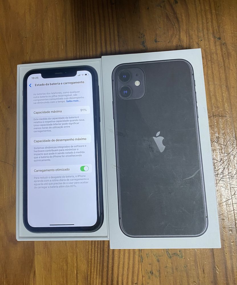 iPhone 11 semi-novo