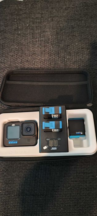 GoPro Hero 10 Black + Karta 128gb, 2 baterie i ładowarka.